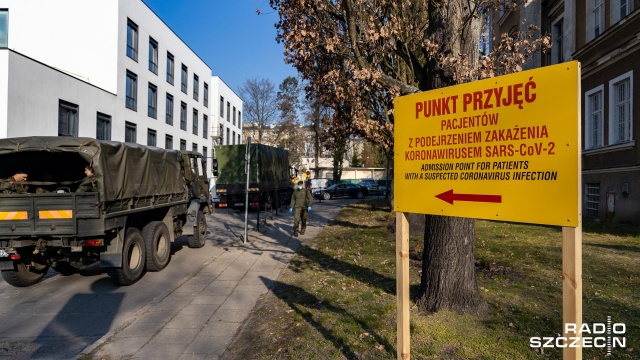 Wojsko wspiera szczeciński szpital w walce z wirusem [WIDEO, ZDJĘCIA]