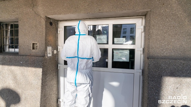 Ponad 114 tysięcy ofiar oraz milion 853 tysiące zakażonych na całym świecie - takie najnowsze informacje podaje amerykański Uniwersytet Johna Hopkinsa, który zajmuje się monitorowaniem pandemii. Wyleczyć udało się 427 tys. osób.