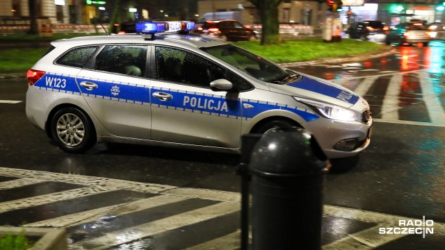 Tylko około 230 przypadków łamania kwarantanny stwierdzili policjanci minionej doby. Łącznie w tym czasie sprawdzono ponad 117 tysięcy osób objętych zakazem opuszczania miejsca zamieszkania.