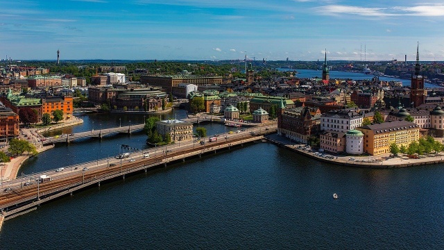 Kiedy w Szwecji pojawiły się pierwsze przypadki zakażeń koronawirusem, władze mogły zareagować szybciej - twierdzi szef tamtejszej Agencji Gotowości Cywilnej (MSB).