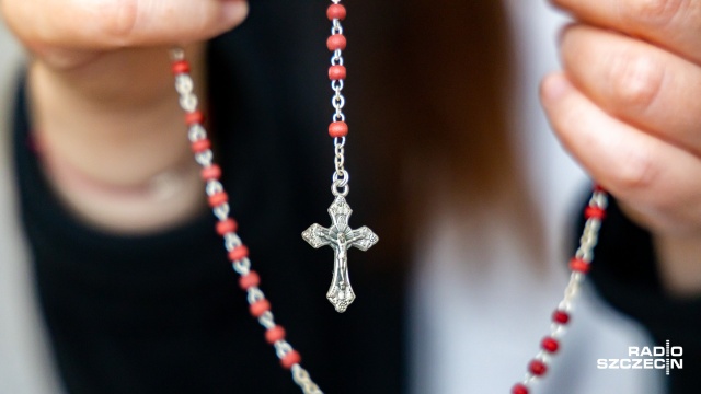 Francuska Rada Państwa nakazała rządowi zniesienie zakazu zgromadzeń w miejscach kultu. To gest wobec katolików, muzułmanów i wyznawców judaizmu, którzy obchodzą pod koniec maja swoje święta.