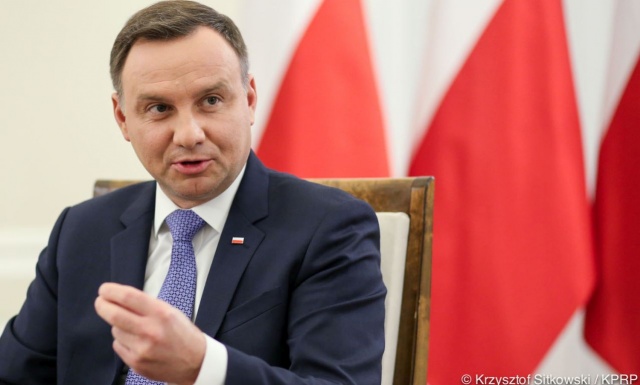 Premier Mateusz Morawiecki podziękował prezydentowi Andrzejowi Dudzie za jego prezydenturę i za współpracę z rządem. W niedzielę mija 5 lat od kiedy urzędujący prezydent wygrał drugą turę w wyborach 2015 roku.