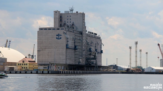 Port to potężna siła. Średnio jedno miejsce pracy w porcie daje nawet 15 miejsc w branżach współpracujących.