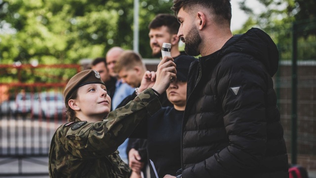 Terytorialsi znów szkolą żołnierzy. W miniony weekend odbyły się pierwsze po kilku miesiącach szkolenia dla pełniących służbę mundurowych.