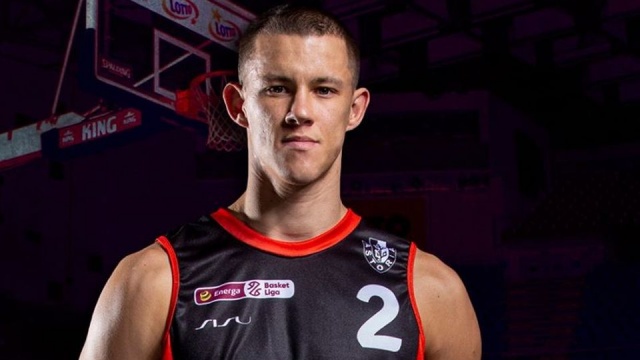 Mateusz Zębski będzie reprezentował barwy Kinga Szczecin w rozgrywkach Energa Basket Ligi w sezonie 20202021.