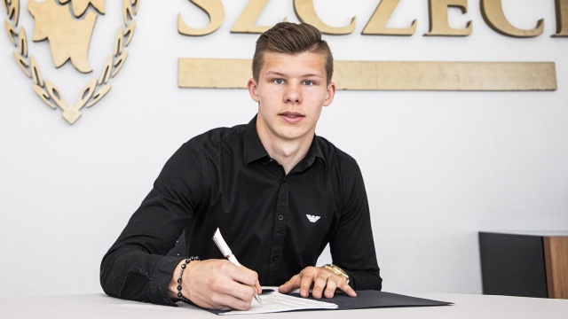 17-letni napastnik Pogoni Szczecin Hubert Turski przedłużył kontrakt z klubem. Jego umowa obowiązywać będzie do końca czerwca 2023 roku.