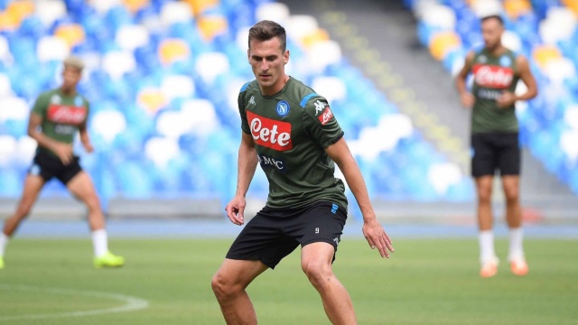 Piłkarze Napoli zagrają w środę z Juventusem w finale Pucharu Włoch. Spotkanie na Stadionie Olimpijskim w Rzymie zostanie rozegrane bez udziału publiczności.