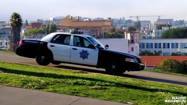 Policja USA informuje o rosnącej liczbie zwolnień i odejść z pracy. Powodem są oskarżenia funkcjonariuszy o rasizm, a także zmniejszanie funduszy na służby, strzegące bezpieczeństwa.