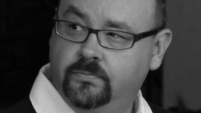 Carlos Ruiz Zafón nie żyje. Miał 55 lat, zmarł po ciężkiej chorobie w swoim domu w Los Angeles.