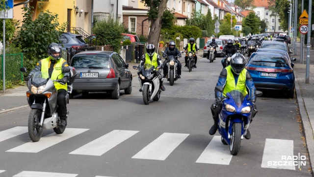 Ku pamięci poległych na zagranicznych misjach ruszył rajd motocyklowy 12. Dywizji Zmechanizowanej w Szczecinie.