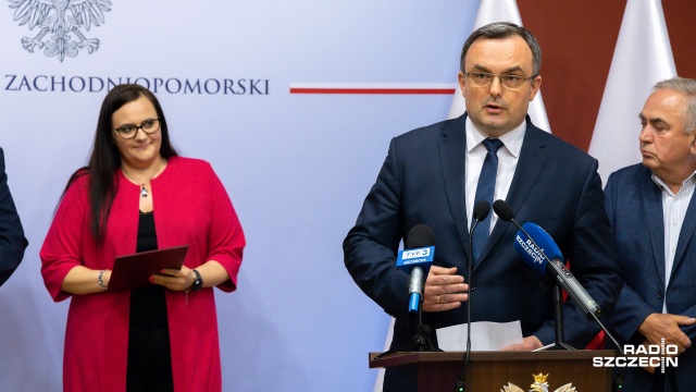 Apeluję do marszałka Geblewicza, aby do tej inwestycji wniósł środki finansowe z samorządu wojewódzkiego - mówił podczas konferencji prasowej wojewoda zachodniopomorski Tomasz Hinc.