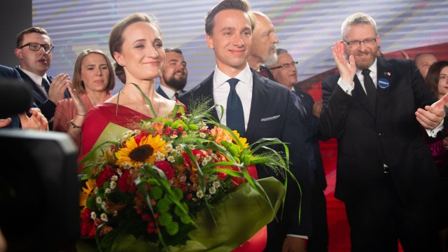Kandydat Konfederacji na prezydenta Krzysztof Bosak, według sondażu exit poll, uzyskał 7,4 procent głosów w wyborach. W czasie wieczoru wyborczego powiedział, że prawdziwy ruch obywatelski to dziś Konfederacja.