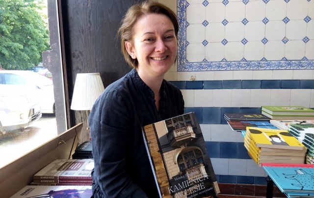 Prawdopodobnie najmniejsza księgarnia w Szczecinie zaprasza na otwarcie.