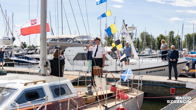 Po 49 latach od pierwszego wodowania jachtu Polonez, jednostka dostała nowe życie. Przed kilkoma dniami zakończył się dwuletni remont, a w sobotę w Marinie przy Przestrzennej odbyło się podniesienie bandery.