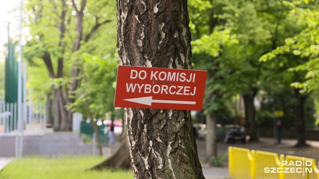 Jeszcze tylko do wtorku można dopisać się do spisu wyborców. Dla wielu osób, które w najbliższą niedzielę będą przebywać poza stałym miejscem zamieszkania, to jedyna szansa na zagłosowanie w wyborach prezydenckich.