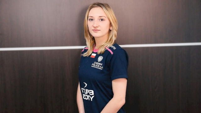 Aleksandra Żurawska będzie grać w zespole Grupa Azoty Chemik Police. 22-letnia siatkarka podpisała roczny kontrakt z polickim klubem.