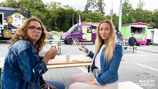 Kuchnia meksykańska, gruzińska, koreańska czy molekularna - każdej z nich można w piątek spróbować na parkingu Centrum Handlowego Molo. Rozpoczął się tam pierwszy po pandemicznej przerwie zlot food trucków.