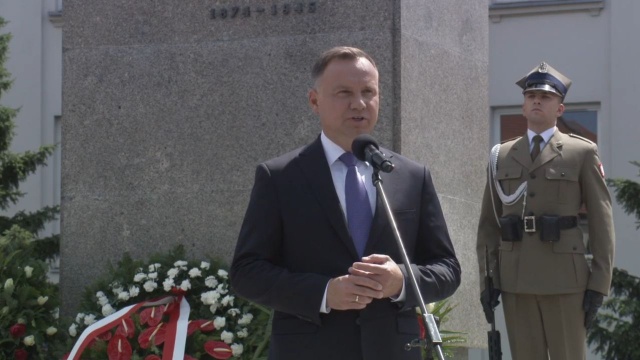 Prezydent Andrzej Duda podziękował przewodniczącym klubów parlamentarnych za wspólne złożenie wieńców pod pomnikiem Wincentego Witosa. Uroczystość upamiętniła 100. rocznicę utworzenia Rządu Obrony Narodowej pod kierownictwem ówczesnego prezesa PSL Piast.