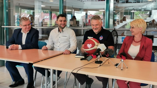 Koszykarska Kotwica rozpoczyna przygotowania do nowego sezonu w Suzuki 1 lidze. W czwartek zespół wyrusza na 16-dniowy obóz do Polic.