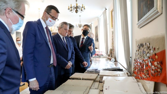 Premier Mateusz Morawiecki wziął udział w uroczystości przekazania akt Solidarności Walczącej do Archiwum Akt Nowych.