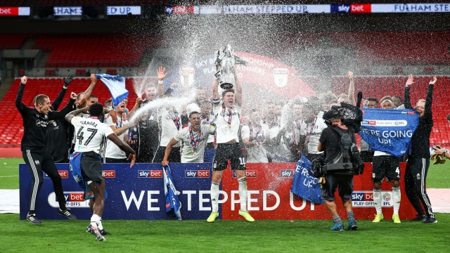 Piłkarze Fulham po roku nieobecności awansowali do Premier League.