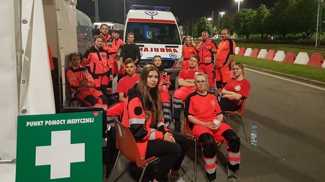 Na co dzień ratują innych, dzisiaj sami potrzebują pomocy. Pomorskie Towarzystwo Ratownicze zajmuje się zabezpieczaniem wszelkiego typu wydarzeń kulturalnych i sportowych na terenie Szczecina i okolic. W związku z pandemią straciło główne źródło utrzymania.