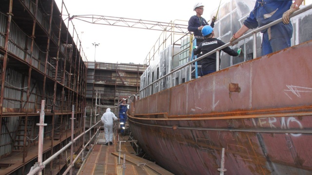 Kadłub lodołamacza liniowego Tarpan budowanego dla Wód Polskich w Szczecinie został odebrany w Stoczni Remontowej Shipbuilding w Gdańsku.