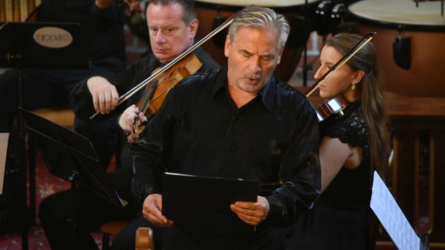 Jury XVI Międzynarodowego Festiwalu Muzycznego Sacrum Non Profanum przyznało jednogłośnie profesorowi Leszkowi Skrli nagrodę Grand Prix ufundowaną przez Stowarzyszenie SAWP za niedoścignione interpretacje dzieł Marka Jasińskiego dedykowanych Janowi Pawłowi II.