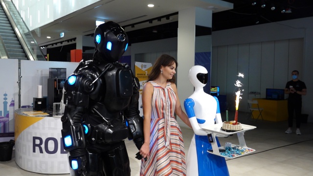 Szczecinianie mogą poznać 70 robotów z całego świata: w tym roboty humanoidalne czy pokazy hologramów.
