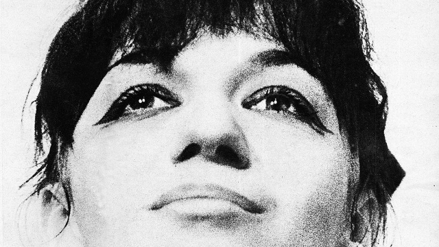 Zmarła Ewa Demarczyk, piosenkarka, aktorka i pianistka, wybitna wykonawczyni poezji śpiewanej, gwiazda Piwnicy pod Baranami. Miała 79 lat.