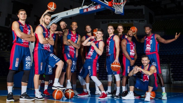 Koszykarze Wilków Morskich sprawdzili formę przed ligą podczas turnieju Abramczyk Cup w Bydgoszczy.