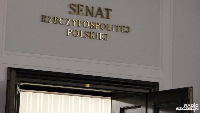 Senat powinien odrzucić projekt ustawy dotyczący podwyżek dla polityków i samorządowców - uważa Czesław Mroczek.