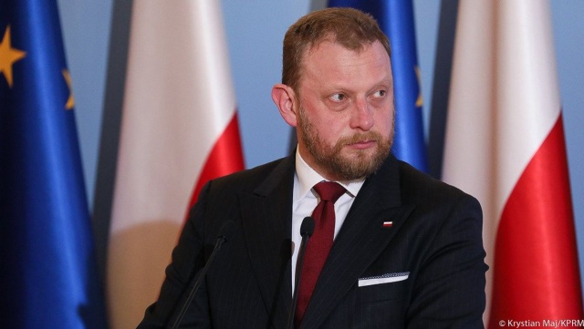 Minister Zdrowia Łukasz Szumowski zapowiedział, że jeszcze we wtorek złoży rezygnację ze swojej funkcji. Zapowiedział to w czasie konferencji prasowej dotyczącej między innymi nowych zasad walki z koronawirusem.