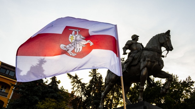 Białoruska opozycja zamierza ponownie zorganizować demonstrację z żądaniem odejścia Aleksandra Łukaszenki. Prezydent Białorusi dał do zrozumienia, że od poniedziałku protesty jego przeciwników politycznych będą surowo traktowane.