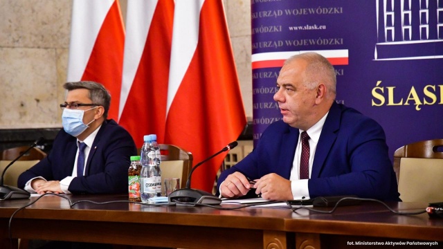 W Śląskim Urzędzie Wojewódzkim zorganizowano obrady zespołu pracującego nad planem naprawczym dla górnictwa. Do Katowic przyjechali wicepremier Jacek Sasin, przedstawiciele sieci elektroenergetycznych oraz związkowcy.