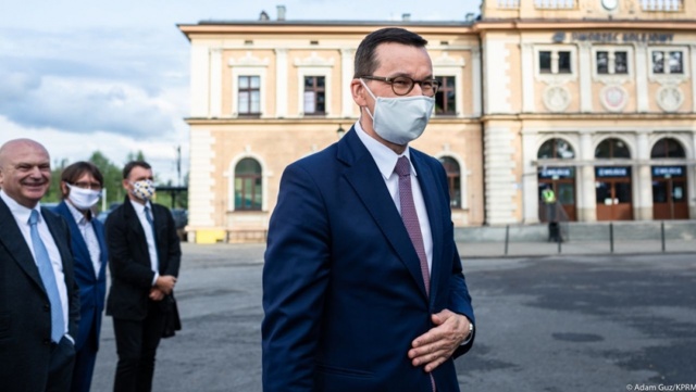 Premier: Solidarność jest lekcją historii i azymutem