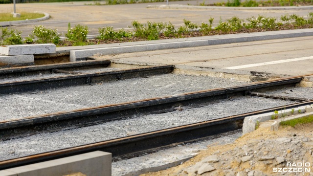 Spółka Tramwaje Szczecińskie wybrała wykonawcę przebudowy układu torowego między Dworcem Niebuszewo, a placem Żołnierza. Cała inwestycja obejmie również modernizację nawierzchni ulic i chodników.