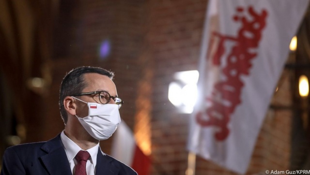 Premier Mateusz Morawiecki nazwał Solidarność drugim imieniem Polski. Podkreślił znaczenie, jakie Solidarność miała dla niego osobiście i wagę Solidarności jako fundamentu prowadzonej obecnie polityki państwa.