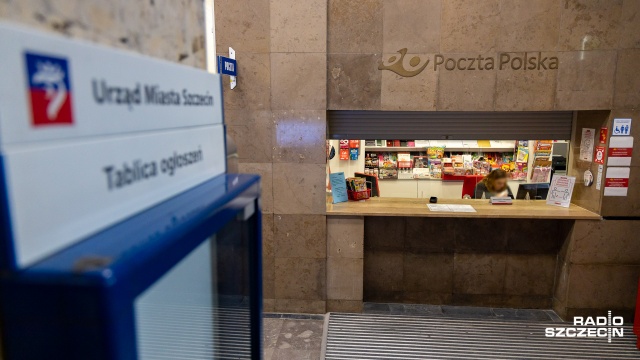 Po 28 latach, placówka Poczty Polskiej znika z Urzędu Miasta w Szczecinie. Magistrat wypowiedział umowę najmu i poczta musi się wynieść.