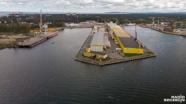 Ministerstwo Gospodarki Morskiej i Żeglugi Śródlądowej przeznaczy 10 miliardów złotych na rozbudowę portów w Gdańsku, Gdyni i w Świnoujściu.