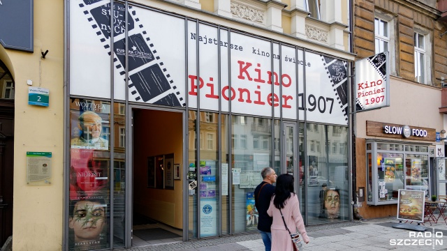 Jedno z najstarszych kin na świecie - szczeciński Pionier - zawiesza działalność. Przez obostrzenia związane z pandemią koronawirusa frekwencja jest poniżej poziomu opłacalności.