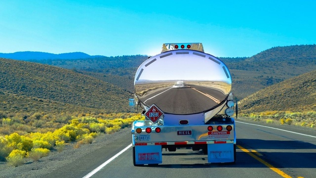 Kalifornia do 2035 roku chce sprzedawać tylko i wyłącznie samochody, które nie emitują spalin.