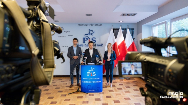 Politycy PiS chcą zmiany decyzji ws. likwidacji poczty w Urzędzie Miasta [ZDJĘCIA]