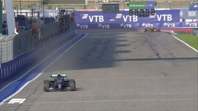 Fin Valtteri Bottas z Mercedesa wygrał wyścig na torze w Soczi o Grand Prix Rosji. To 10. runda mistrzostw świata Formuły 1.
