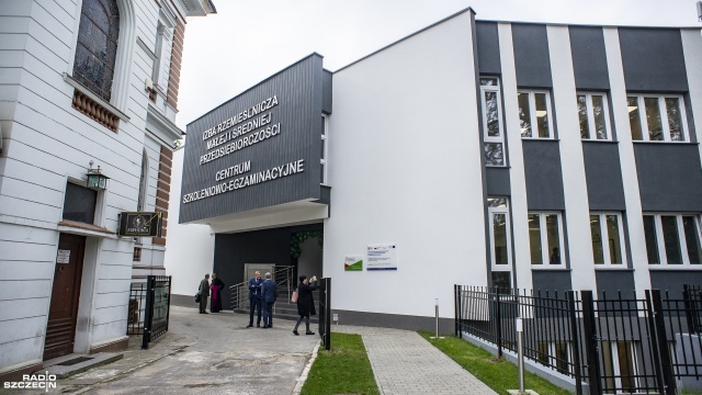 W regionie brakuje fachowców, a teraz będą mieli lepsze warunki by zdobywać zawód. W Szczecinie otwarto nowe centrum szkoleniowo-egzaminacyjne dla rzemieślników.