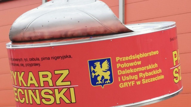To kicz, niedługo pewnie powstanie pomnik pasztecika - tak ustawienie instalacji upamiętniającej Paprykarz Szczeciński komentuje wiceprzewodnicząca Komisji ds. Budownictwa i Mieszkalnictwa w Radzie Miasta Szczecina, radna KO Dominika Jackowski.