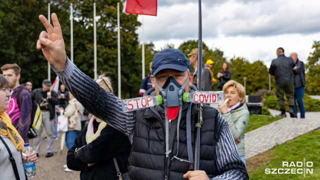Marsz o wolność to hasło protestu, którego uczestnicy przeszli przez miasto.