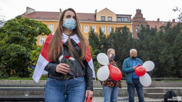 Od ponad dwóch miesięcy na Białorusi trwają powyborcze protesty. Społeczeństwo domaga się ustąpienia prezydenta Alaksandra Łukaszenki i przeprowadzenia uczciwych wyborów.