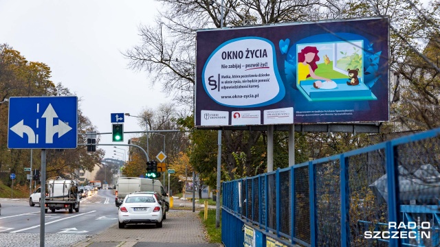 Nie zabijaj, pozwól żyć - z takim hasłem w Szczecinie pojawiły się billboardy promujące Okno Życia.