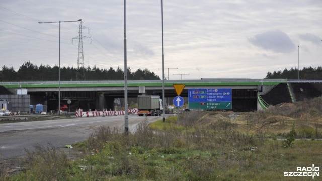 Od niedawna można już korzystać jadąc z Goleniowa z nowego wjazdu z autostrady A6 do Szczecina.